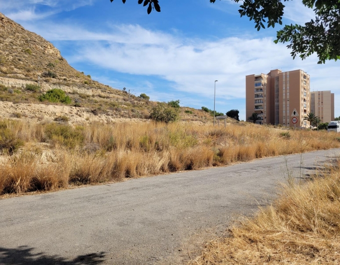 Urban land tertiary use in Villajoyosa