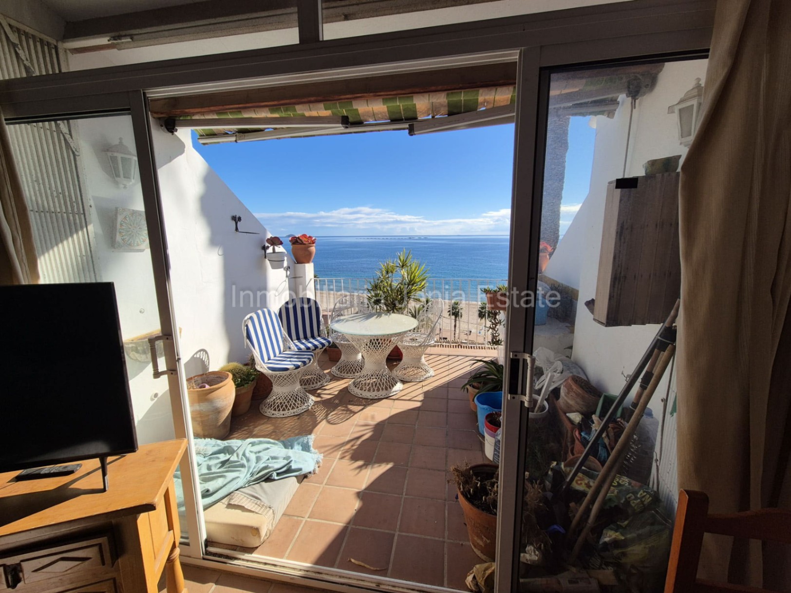 Edificio de 4 Plantas-Viviendas con vistas al mar