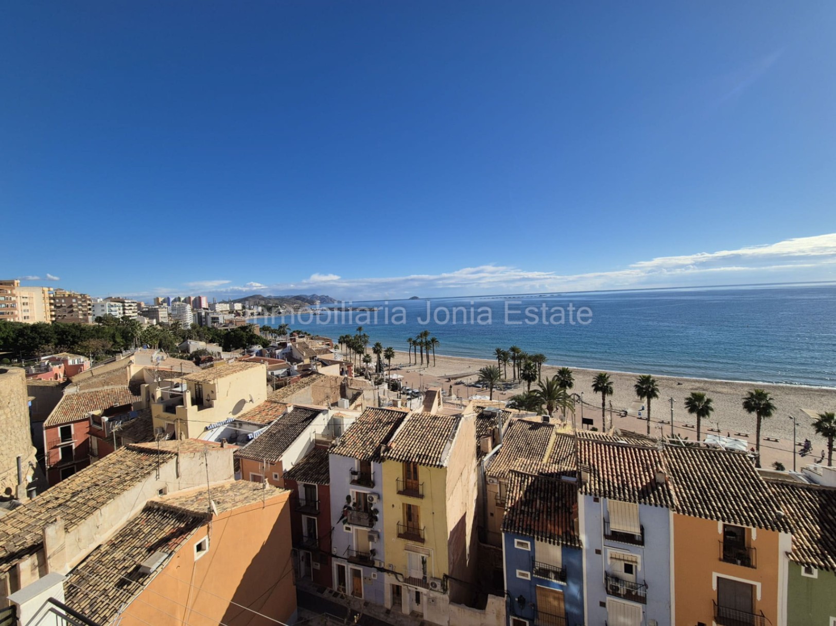 Edificio de 4 Plantas-Viviendas con vistas al mar