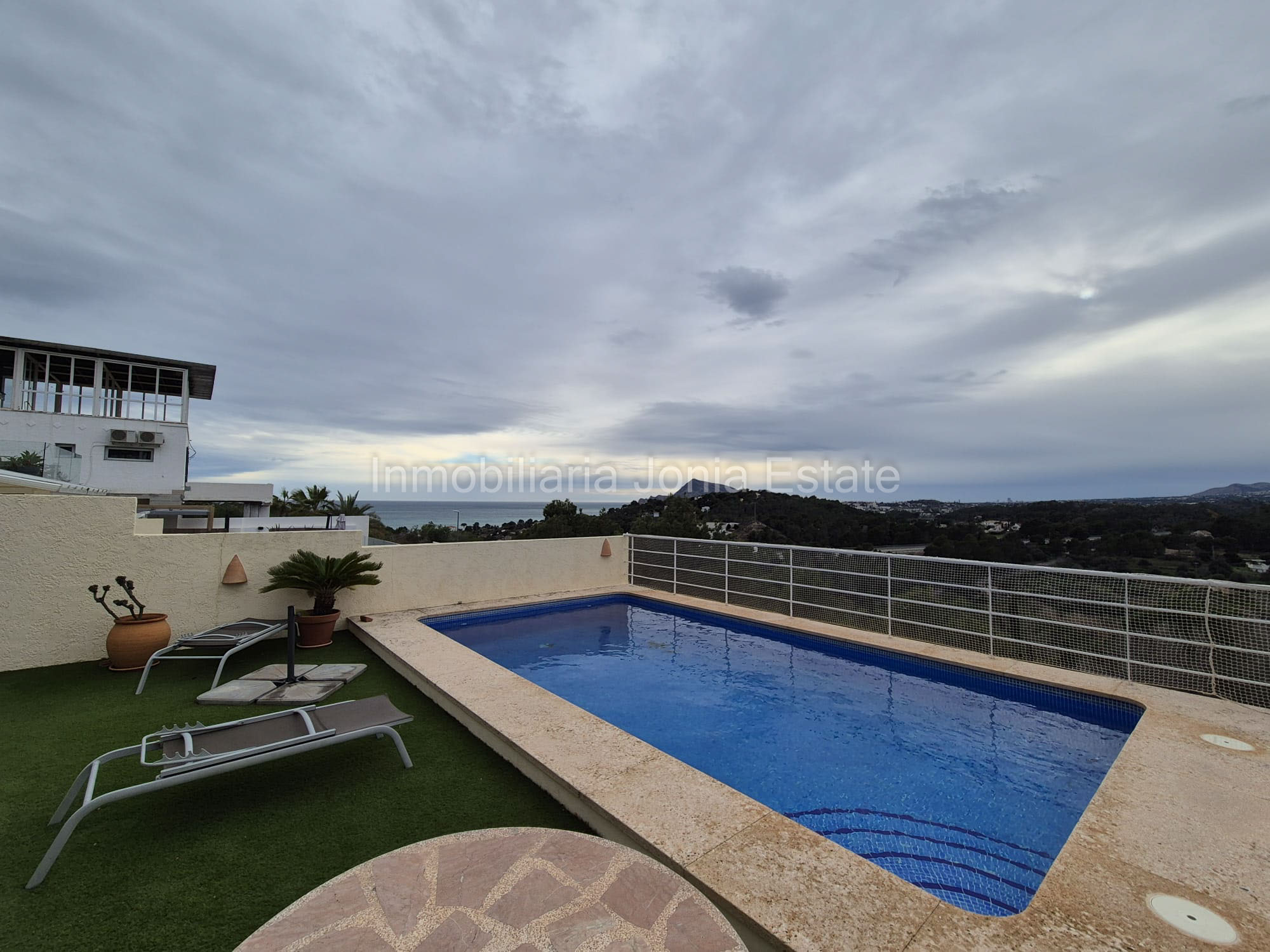 Chalet con piscina en Altea