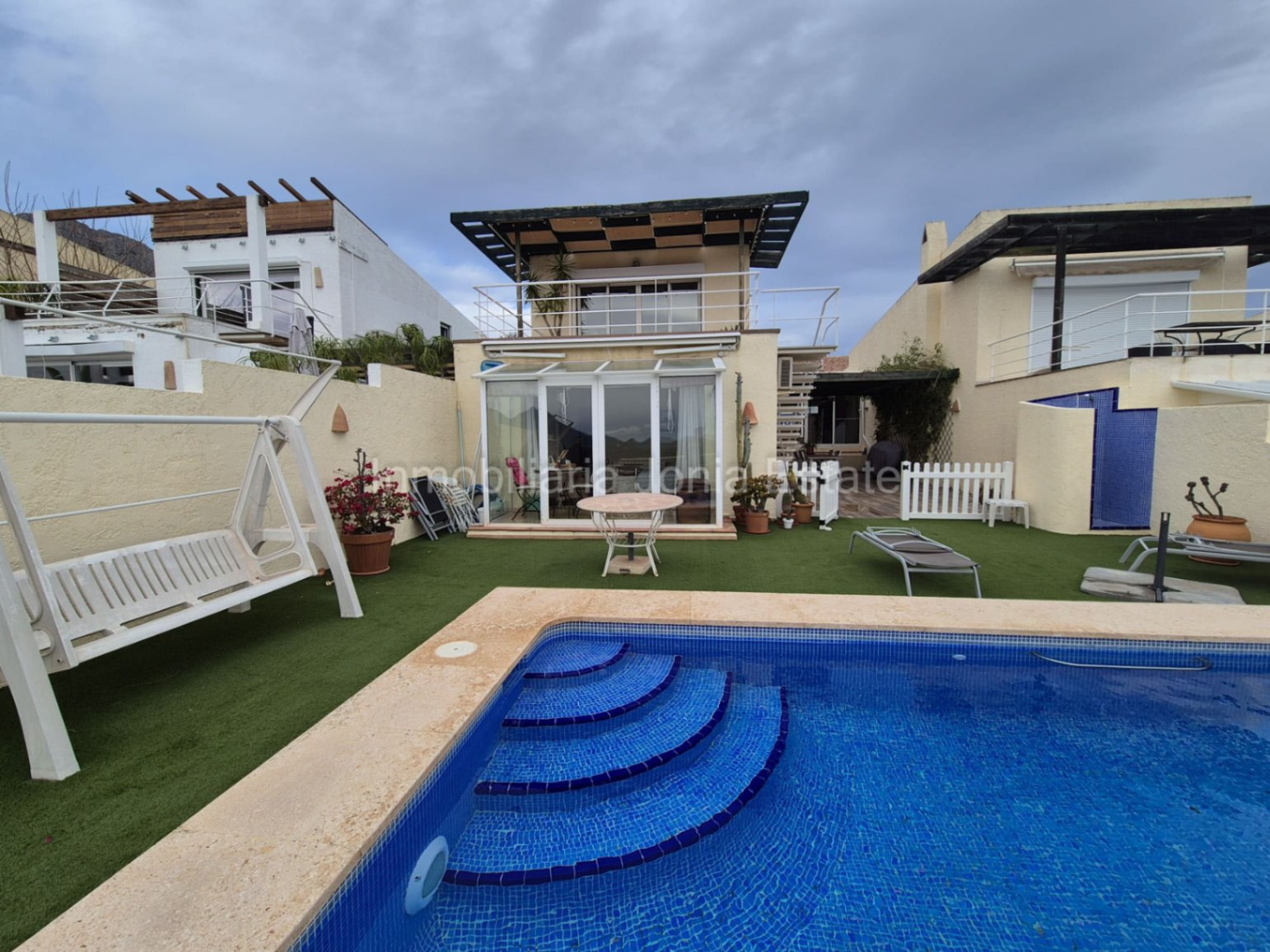 Chalet con piscina en Altea