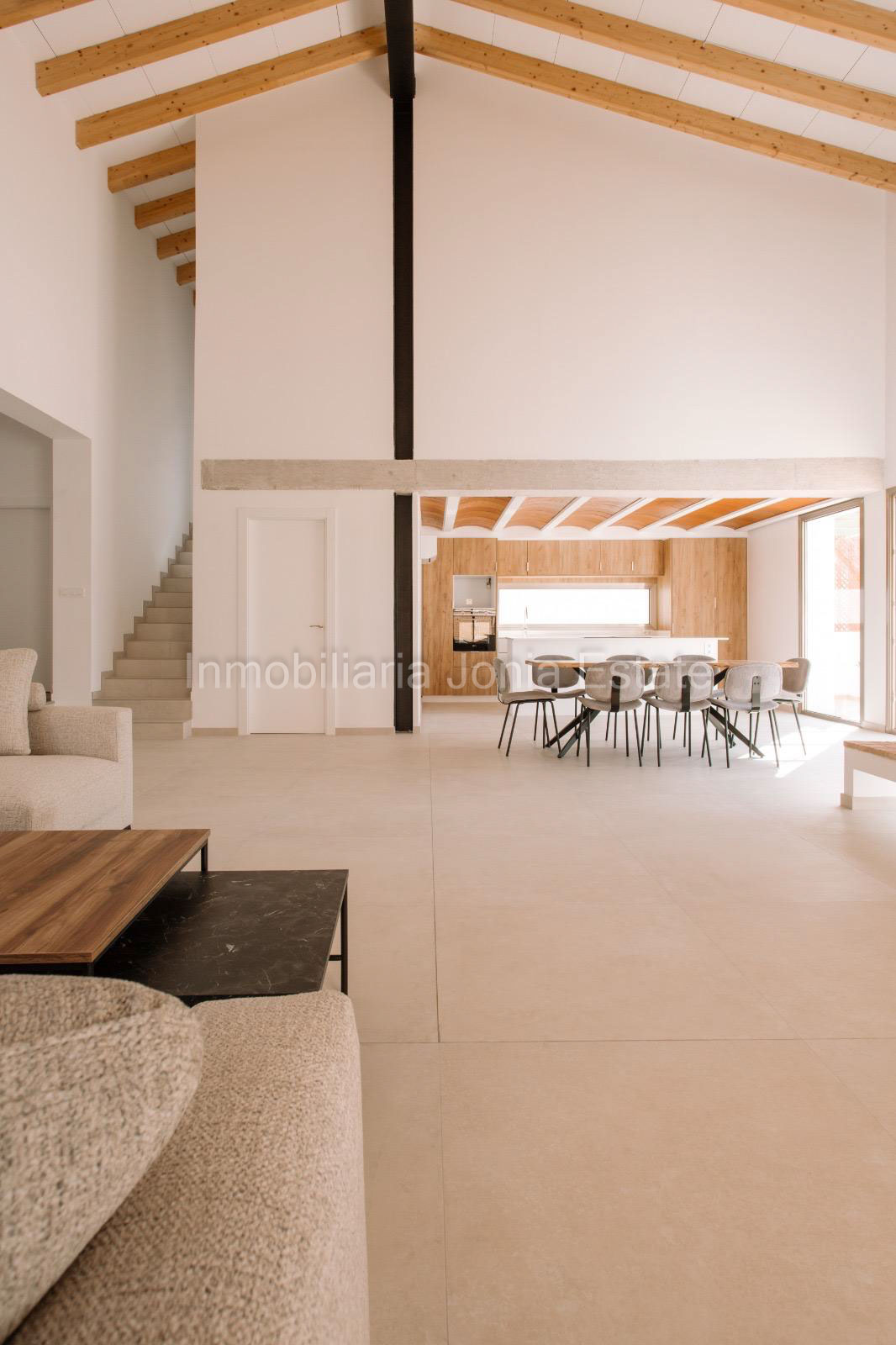 En venta Chalet con piscina en Orcheta