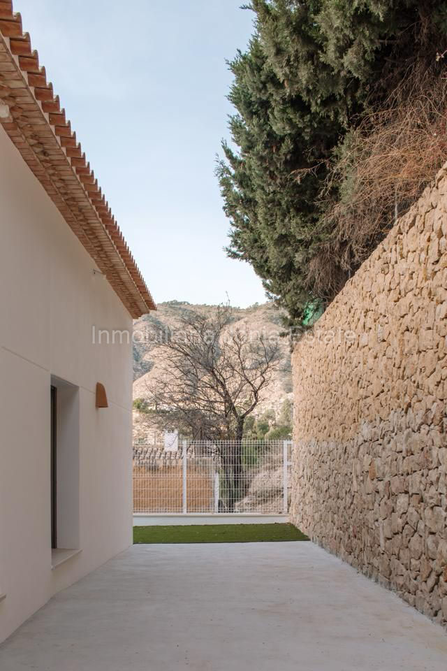 En venta Chalet con piscina en Orcheta