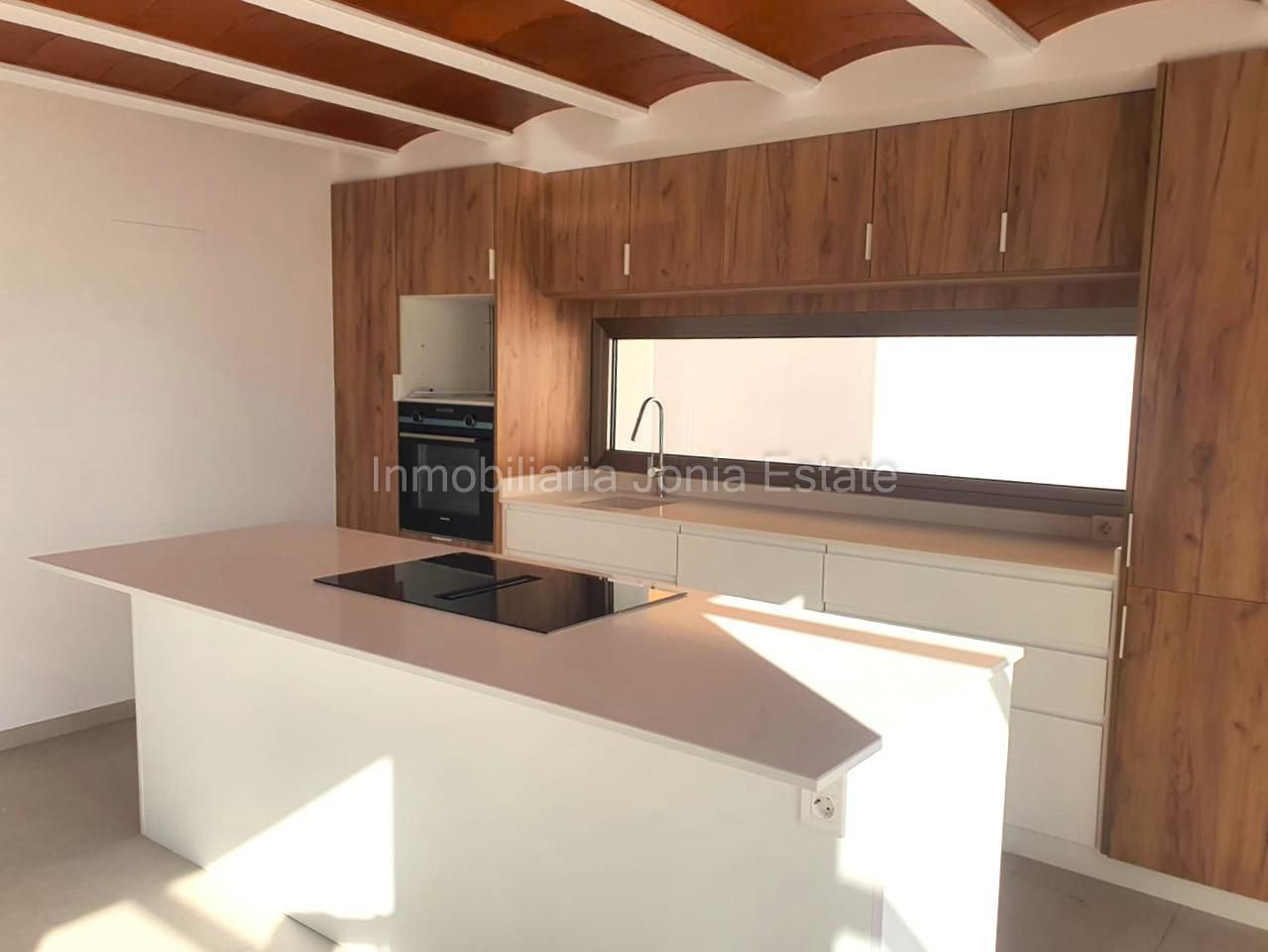 En venta Chalet con piscina en Orcheta