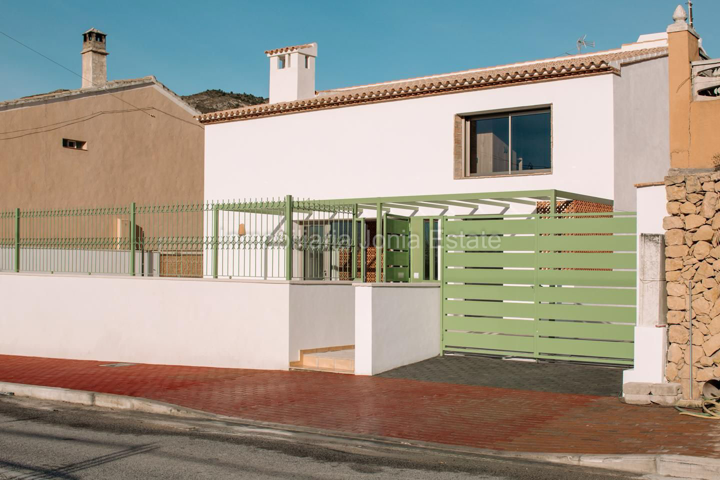 En venta Chalet con piscina en Orcheta