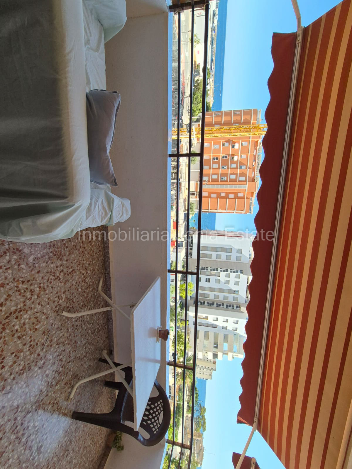 Vivienda de 3 habitaciones con garaje cerrado, cerca del mar en Villajoyosa