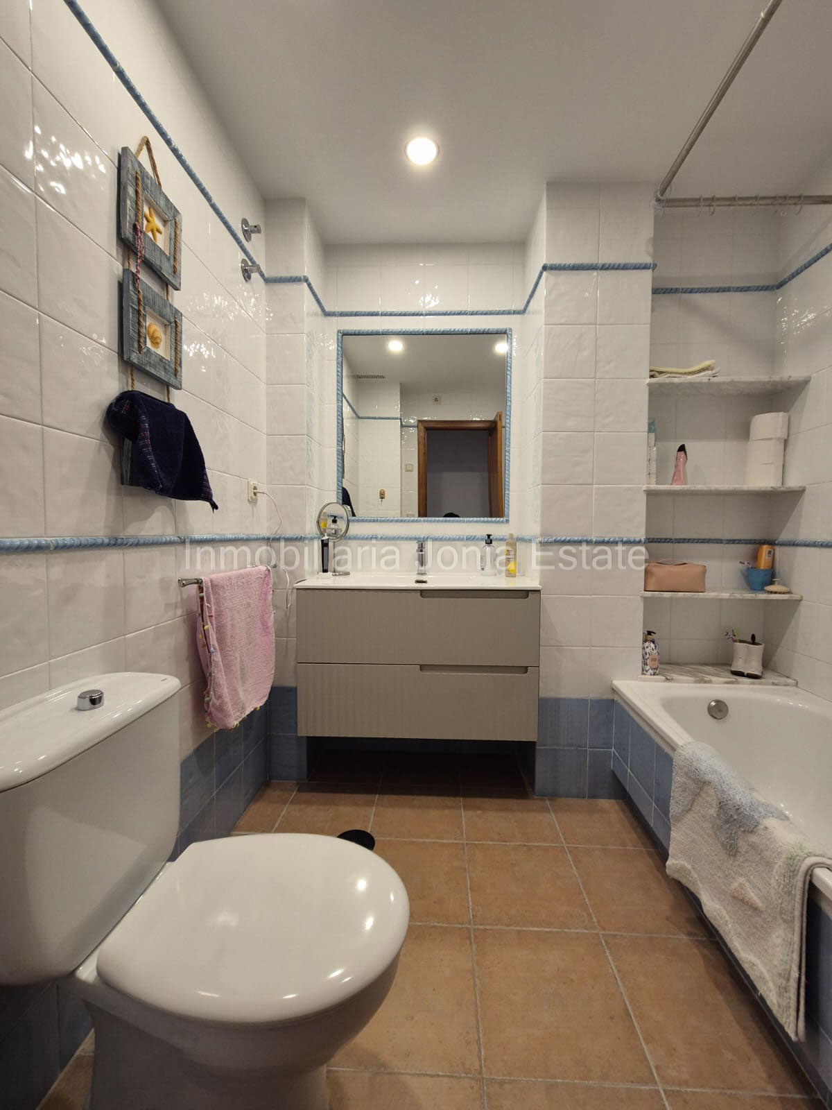 Vivienda de 3 habitaciones con garaje cerrado, cerca del mar en Villajoyosa