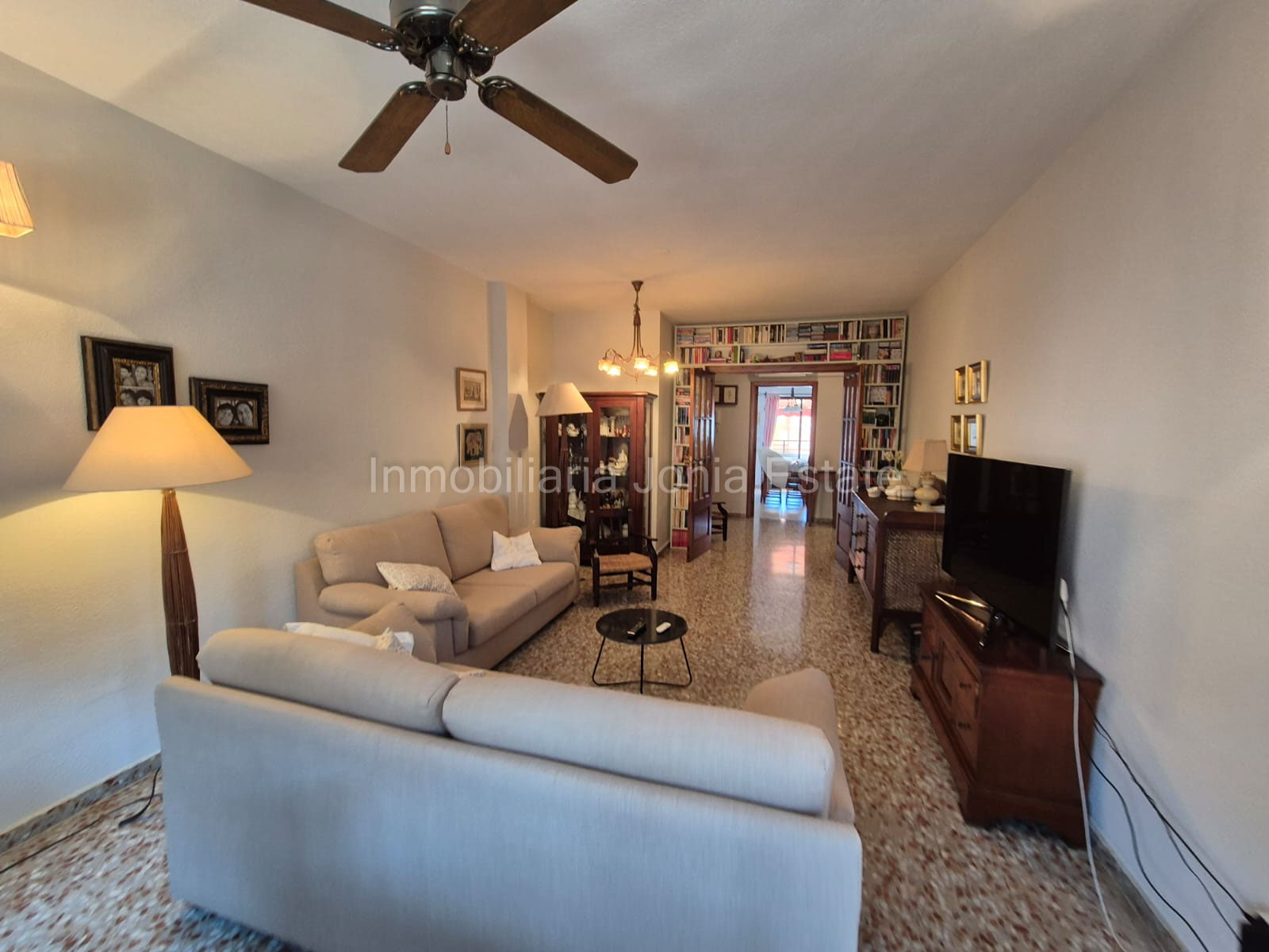 Vivienda de 3 habitaciones con garaje cerrado, cerca del mar en Villajoyosa
