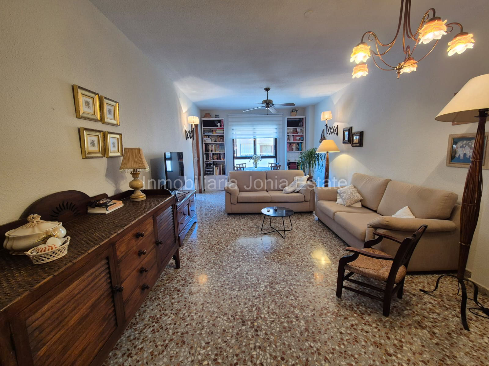 Vivienda de 3 habitaciones con garaje cerrado, cerca del mar en Villajoyosa