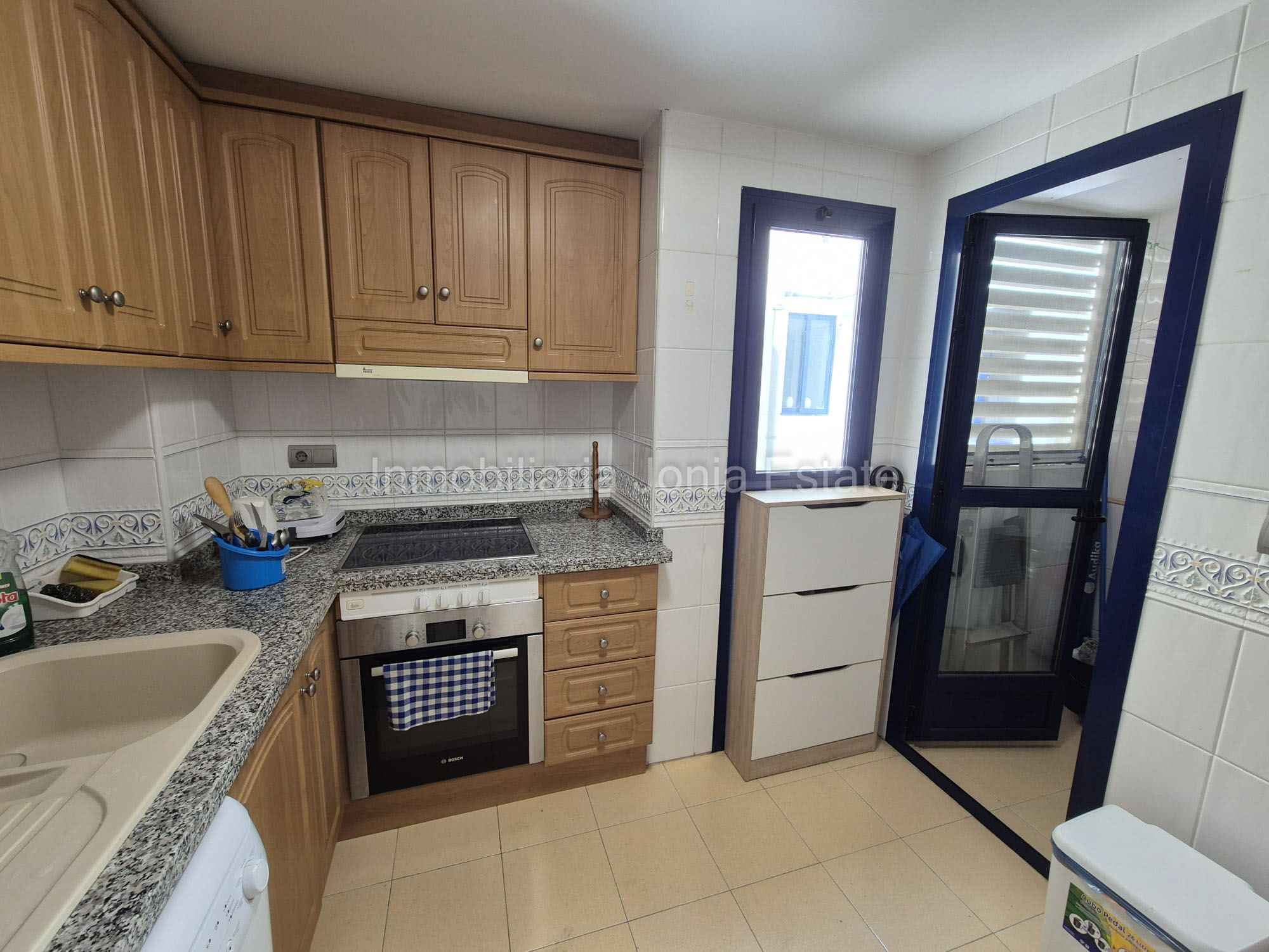 Piso de 3 habitaciones y 2 baños con plaza de aparcamiento en pleno centro de Villajoyosa