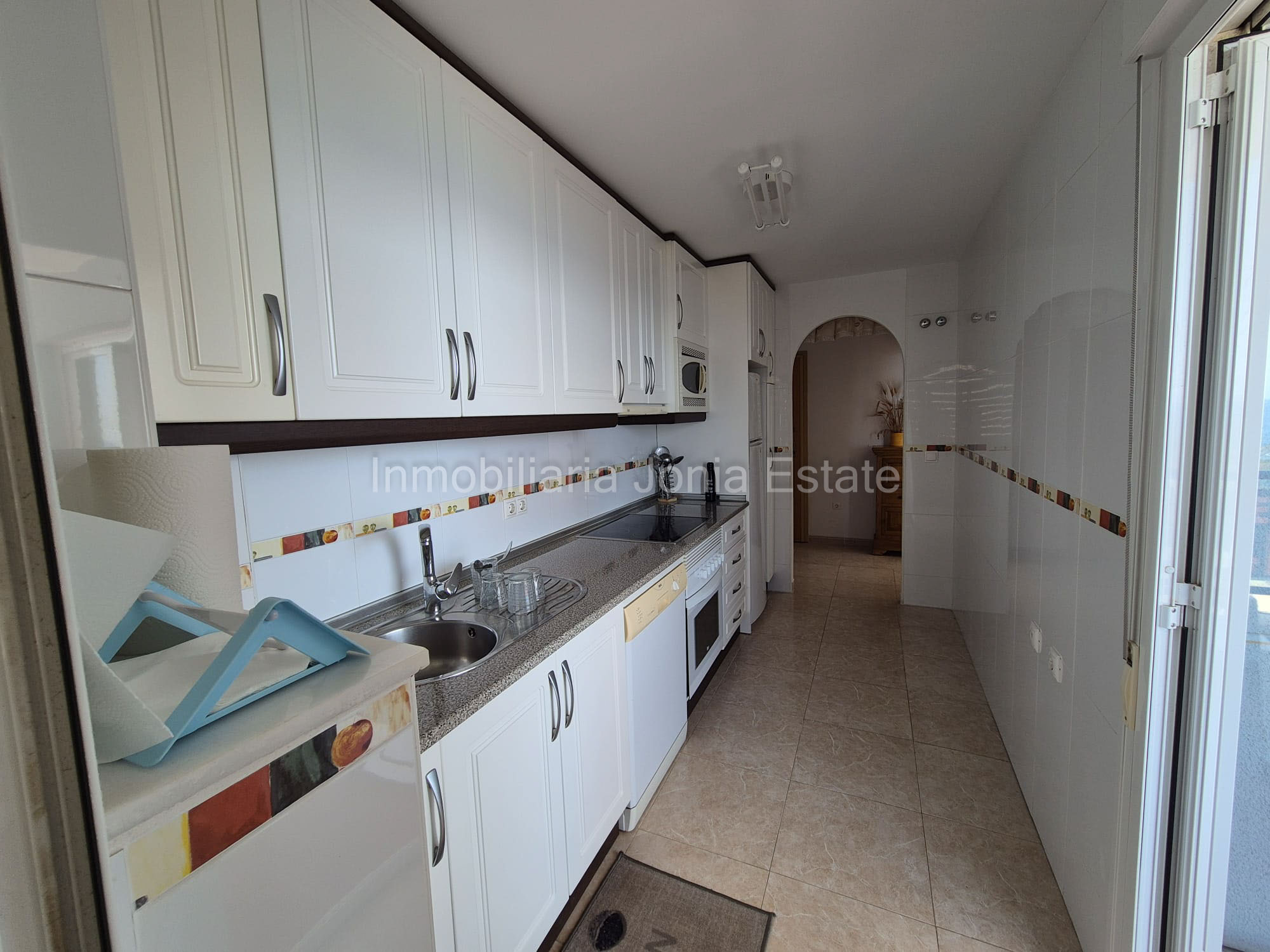 Te koop: woning met 3 slaapkamers en 2 badkamers met uitzicht op zee in Villajoyosa