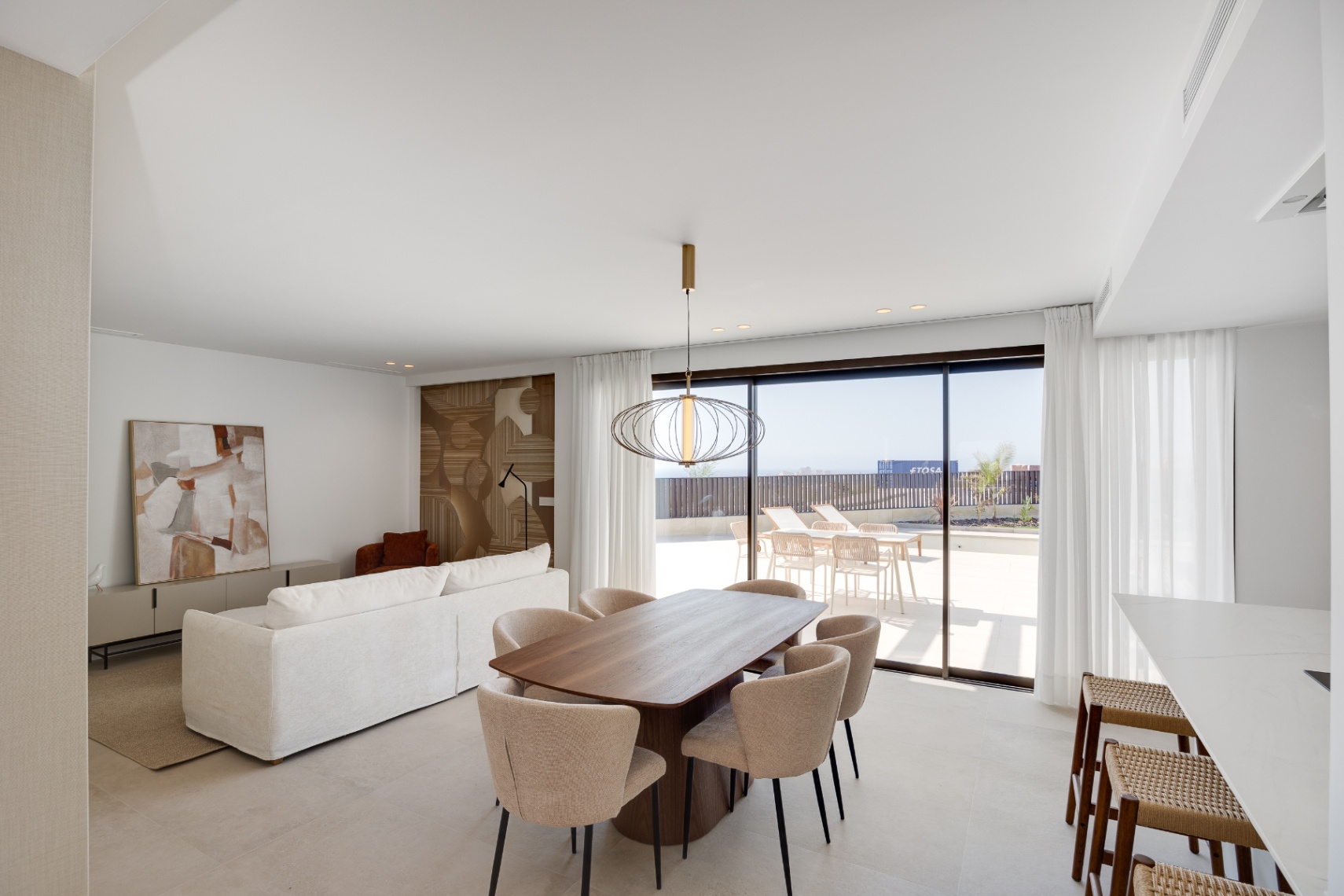 Villa de 3 dormitorios con piscina privada y solárium de 120 m²