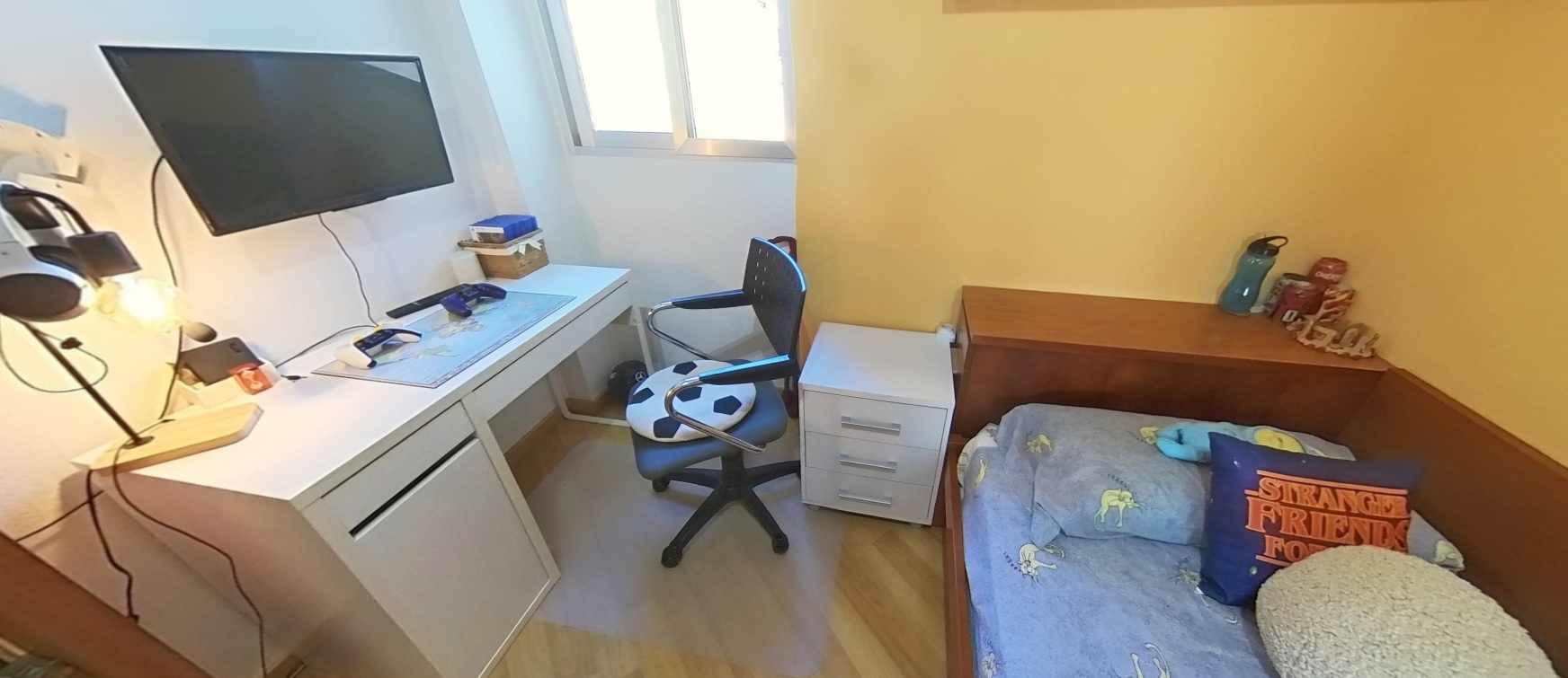 Vivienda con terraza, vistas al mar y amplio garaje en Villajoyosa