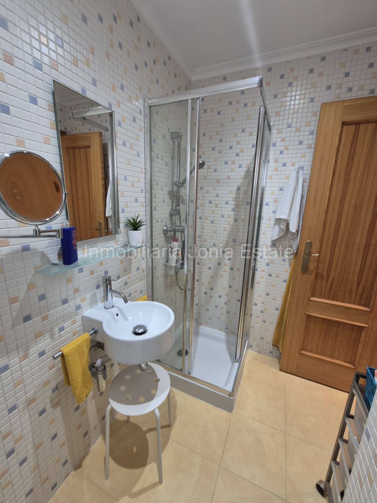 Vivienda con terraza, vistas al mar y amplio garaje en Villajoyosa