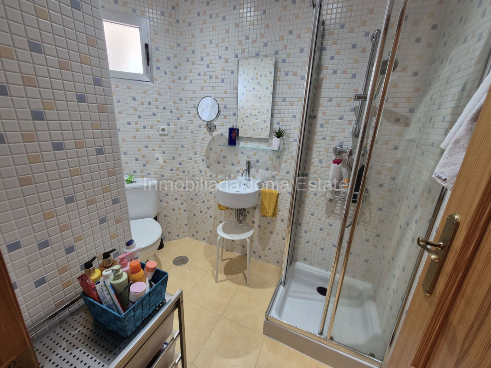 Vivienda con terraza, vistas al mar y amplio garaje en Villajoyosa
