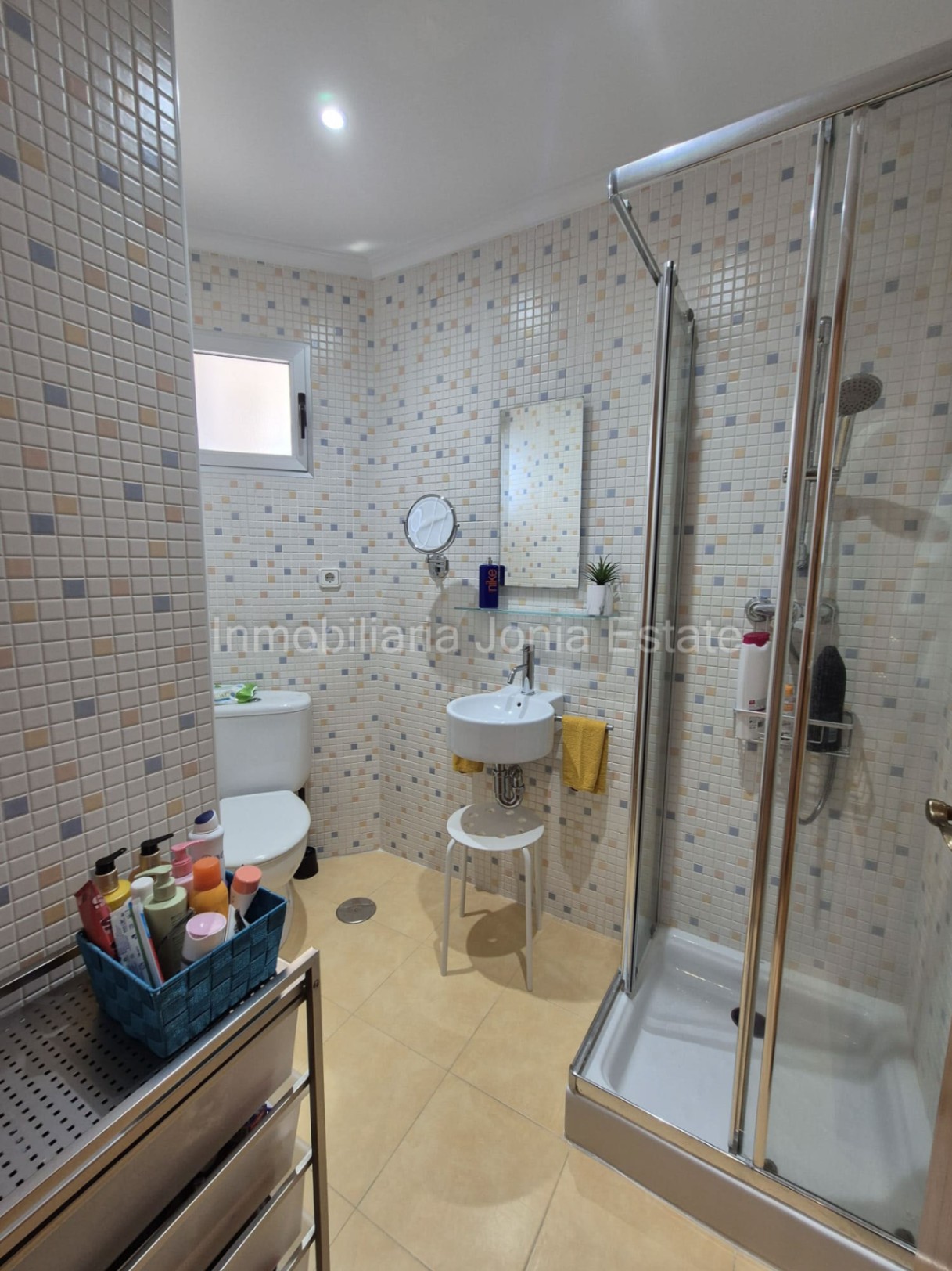 Vivienda con terraza, vistas al mar y amplio garaje en Villajoyosa