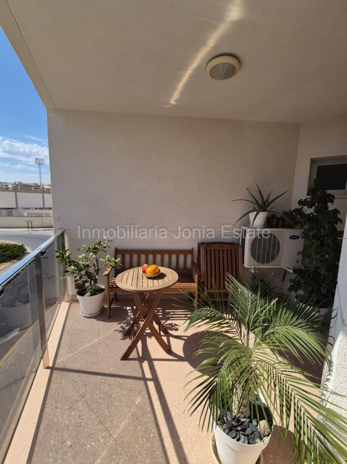 Vivienda con terraza, vistas al mar y amplio garaje en Villajoyosa