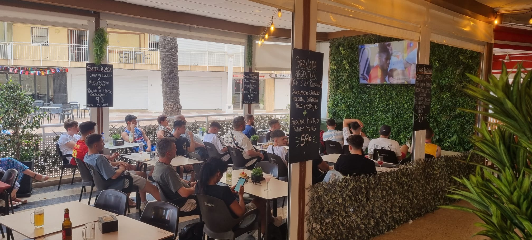 Restaurante en traspaso en primera línea de Playa de Levante, Benidorm