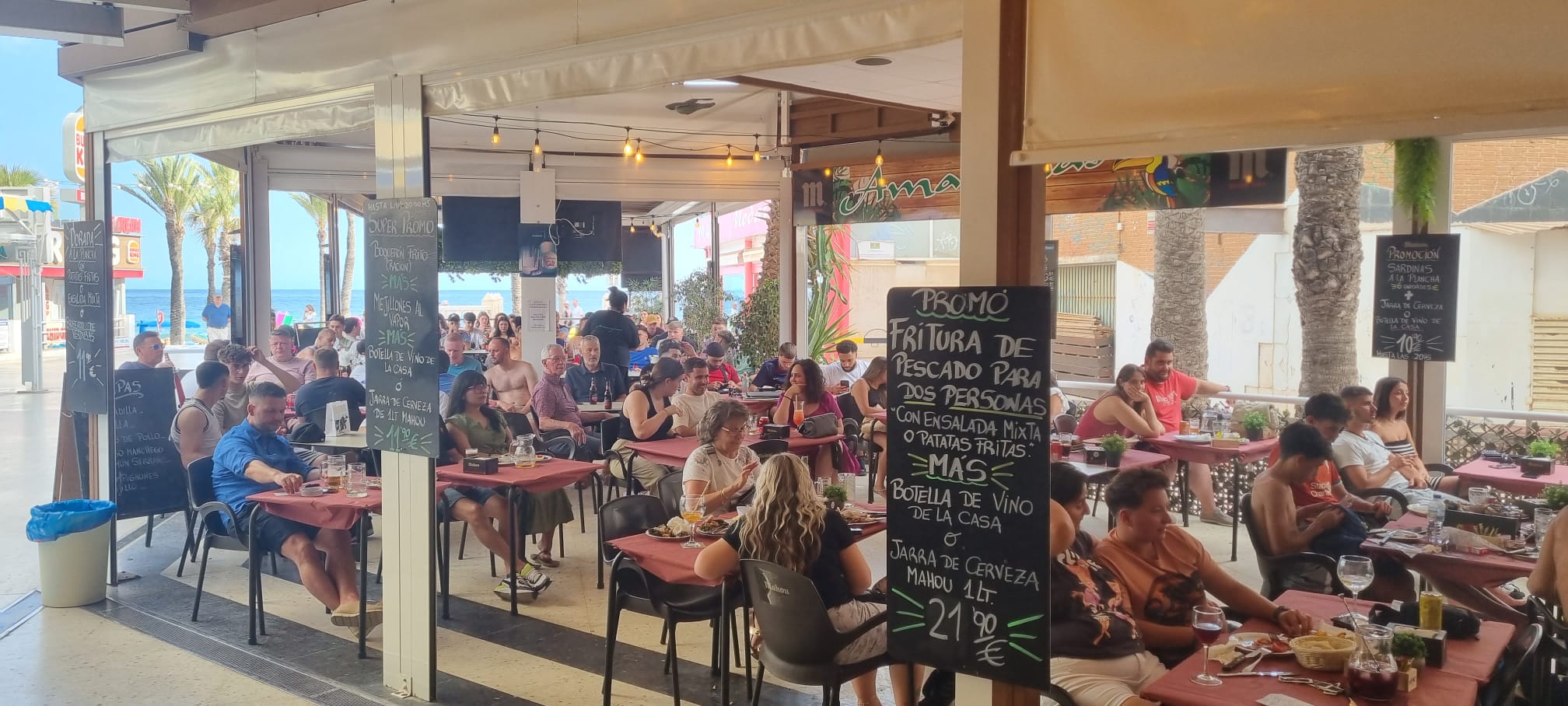 Restaurant à céder en première ligne de la Playa de Levante, Benidorm.
