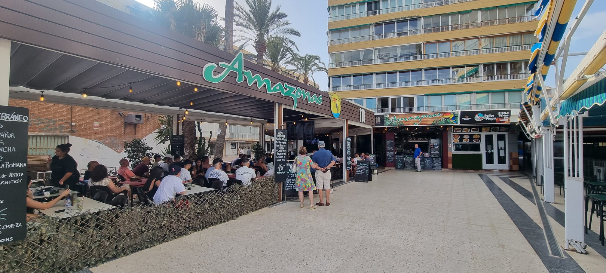 Restaurant à céder en première ligne de la Playa de Levante, Benidorm.