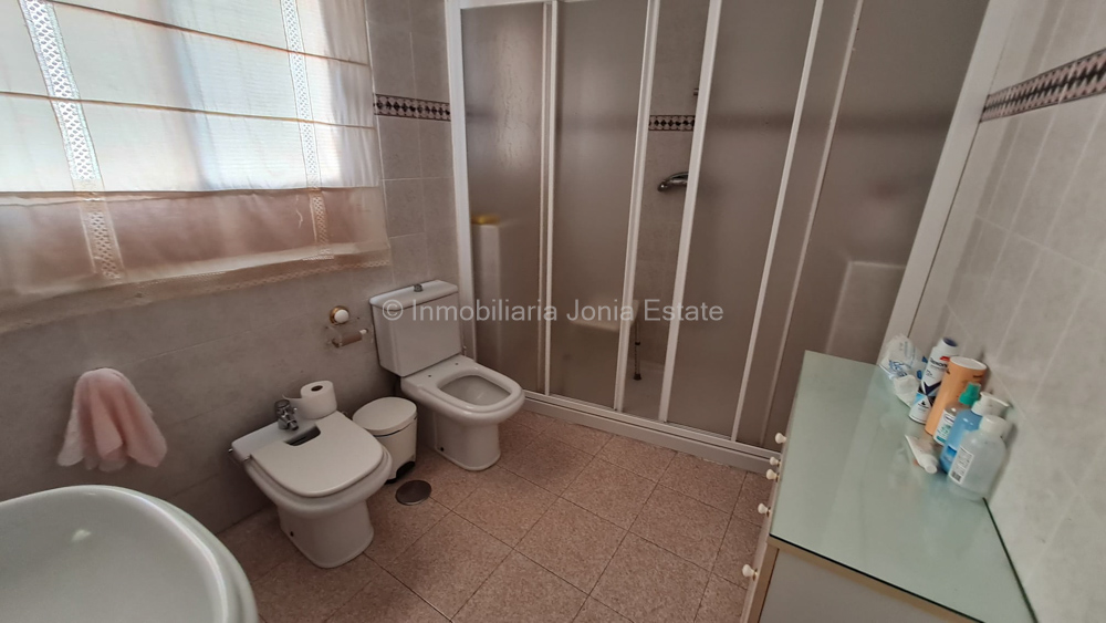 House with two apartments and plot in the center of Villajoyosa